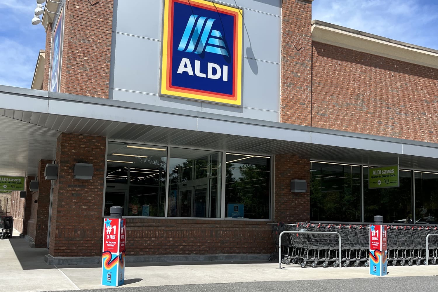 Aldi Brought Back an “Amazing” Holiday Treat That'll Sell Out